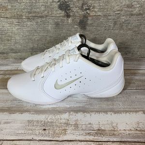 nike sideline 3 size 9